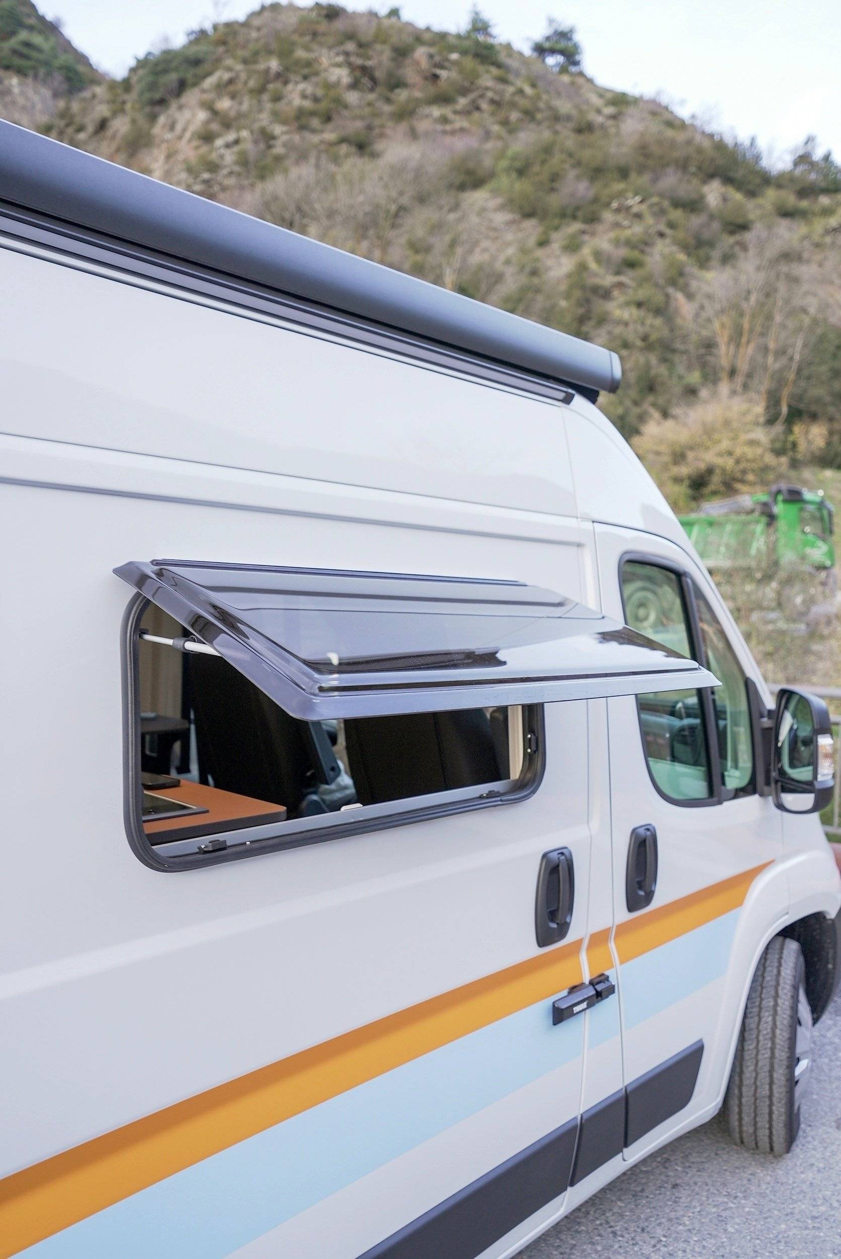 Challenger  Challenger Sunset Edition