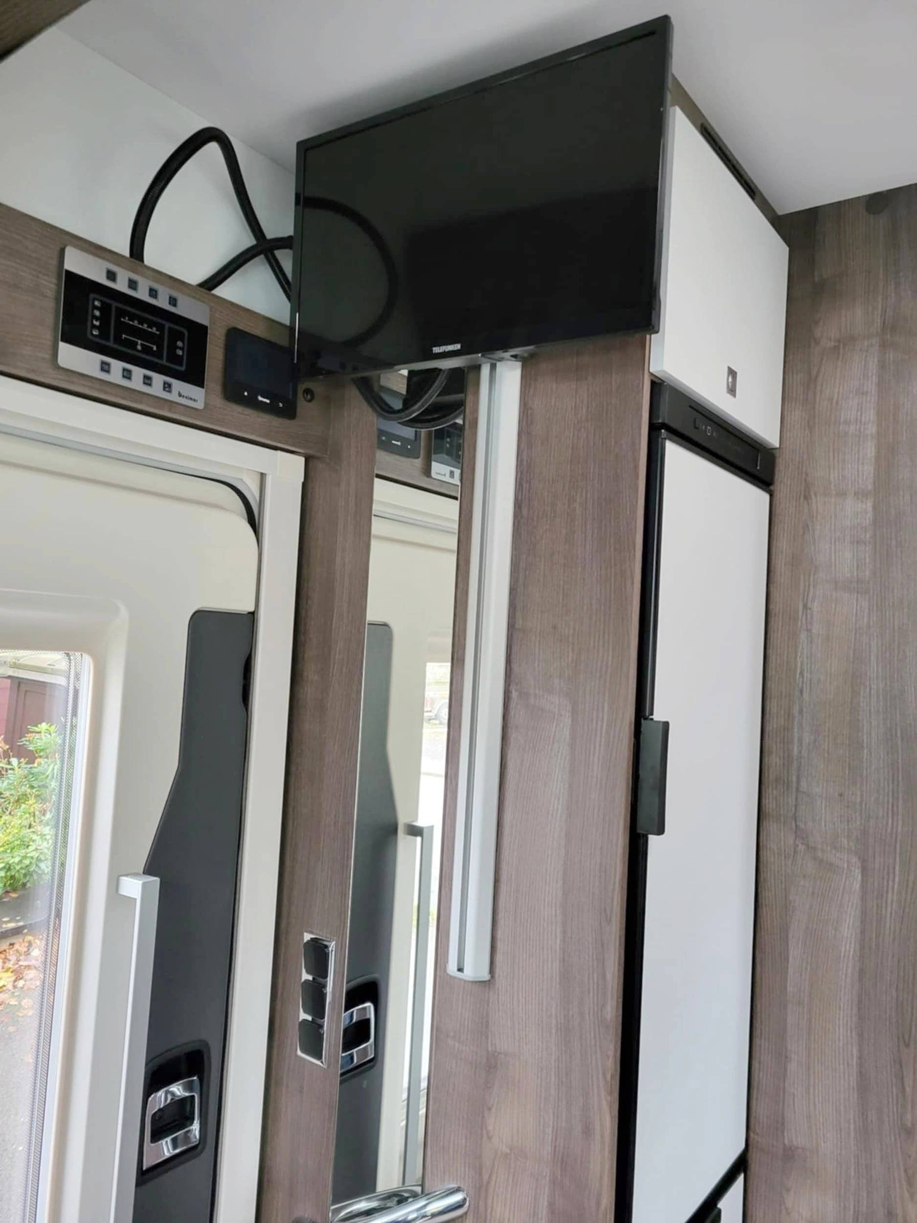 Benimar Cocoon 463 automaat