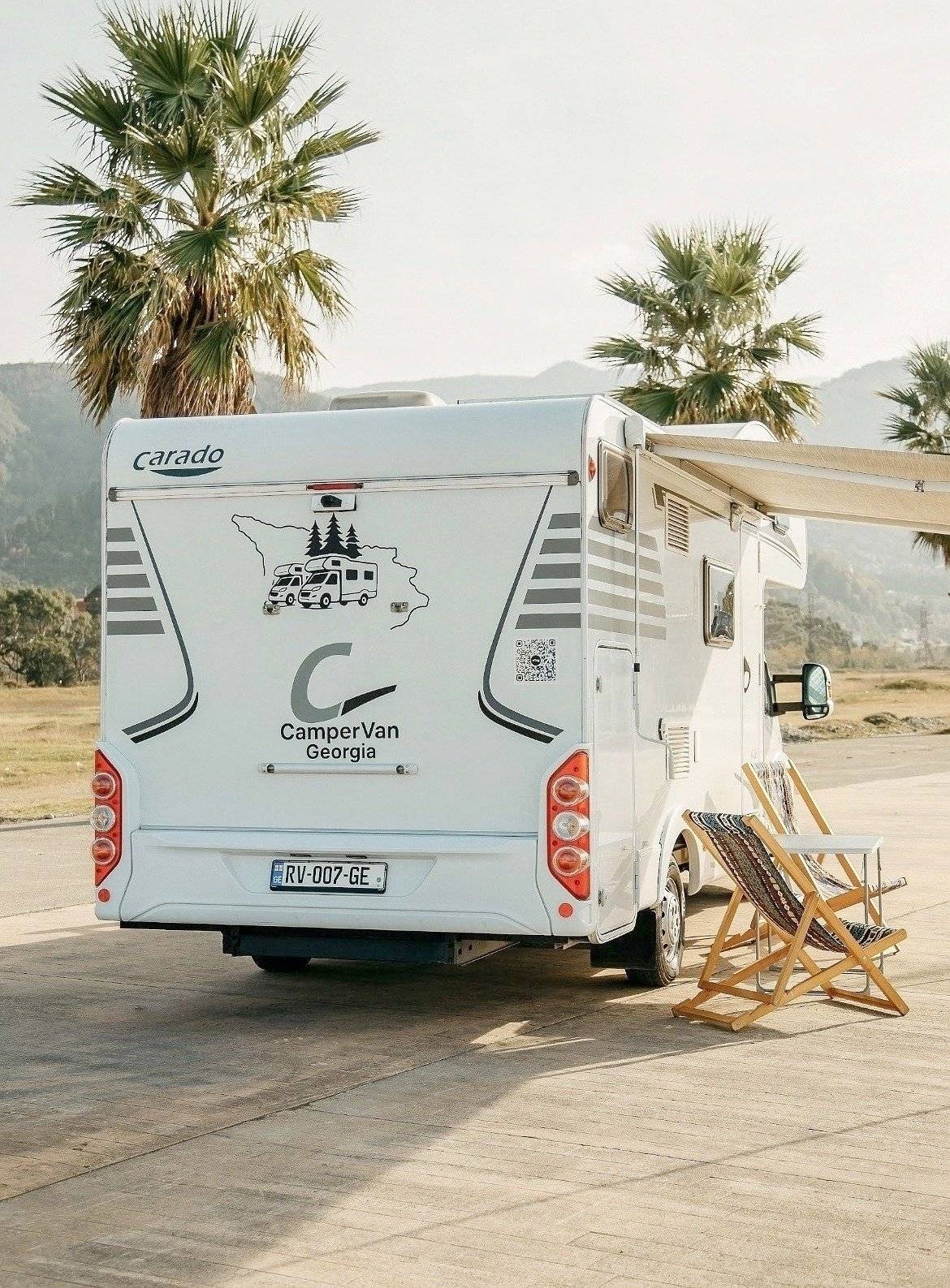 Vista del vehículo ángulo delantero Fiat 2,3 l 130 ch. - Yescapa