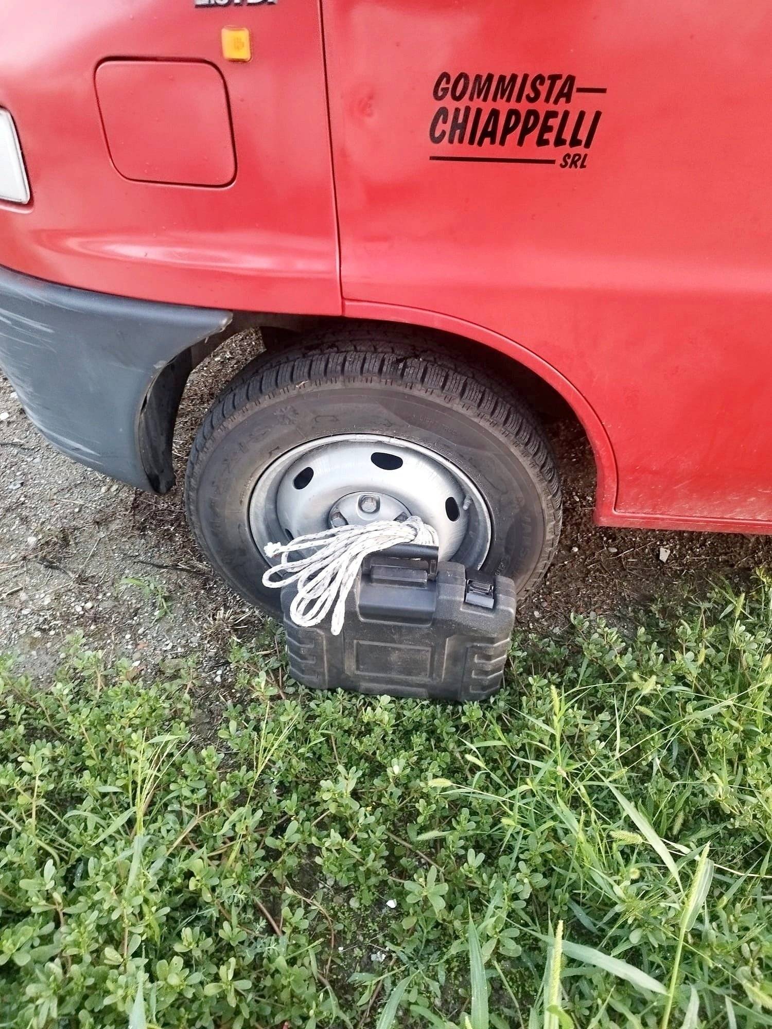 Custo Van transporter