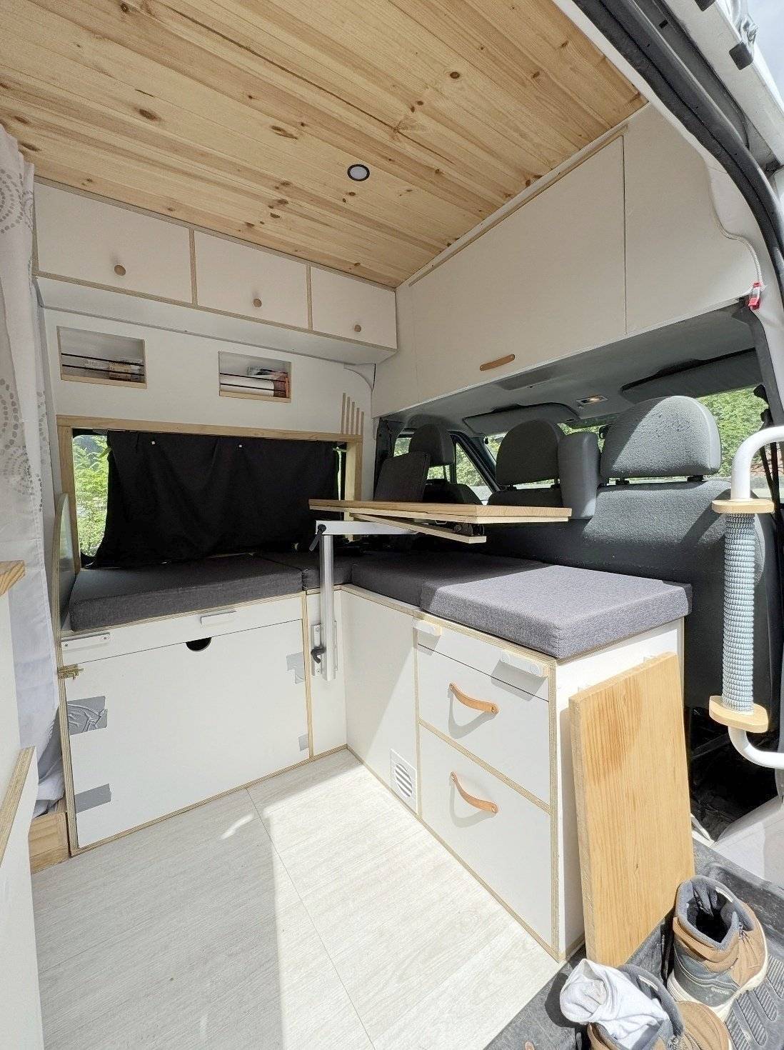 3 C Cartier/Brisebras FORD TRANSIT 140CV