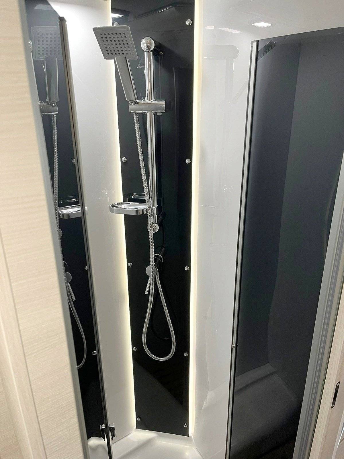 Challenger 380 GRAPHITE