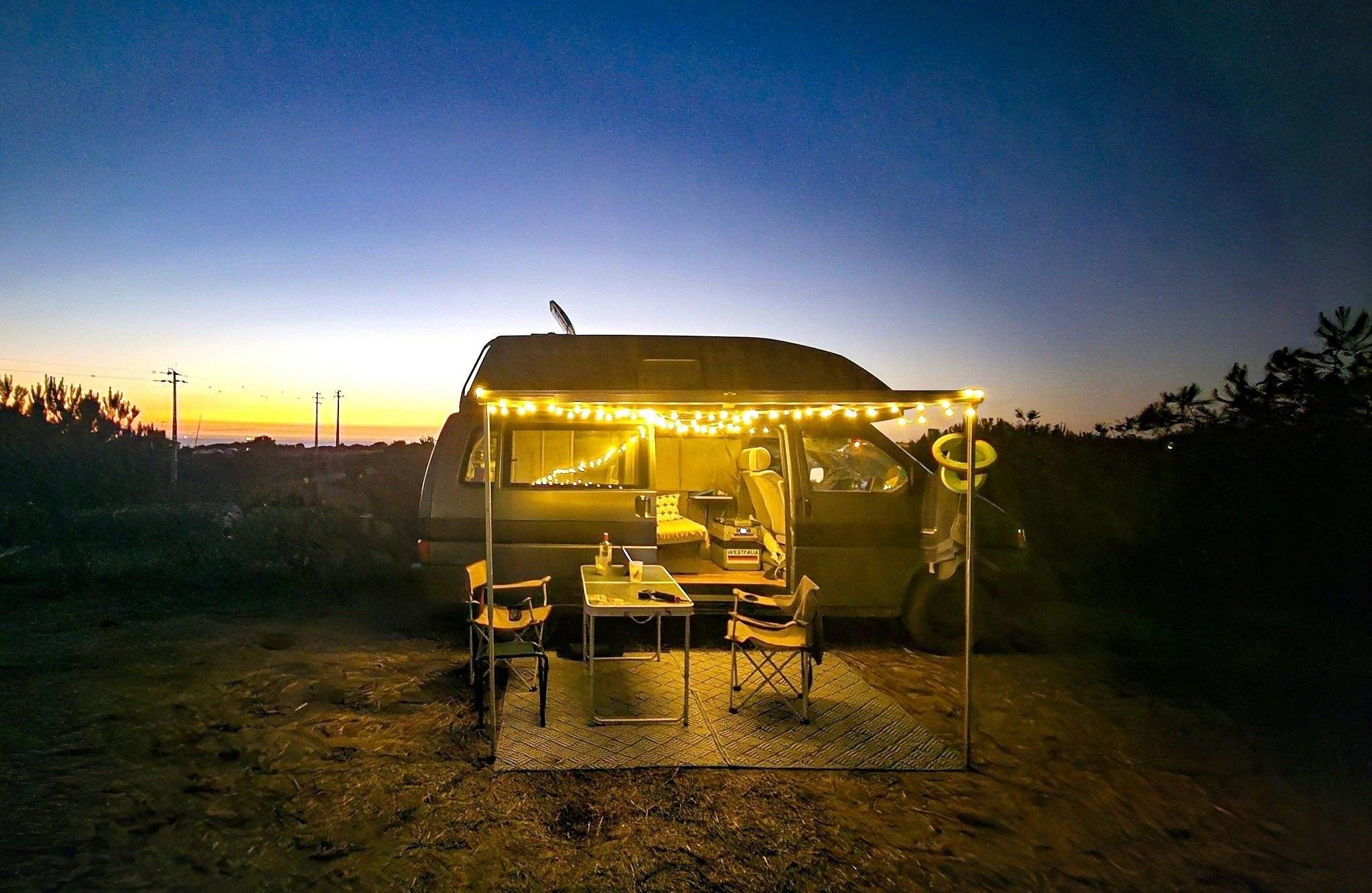 Comedor Volkswagen T4 westfalia 2.4 diésel - Yescapa