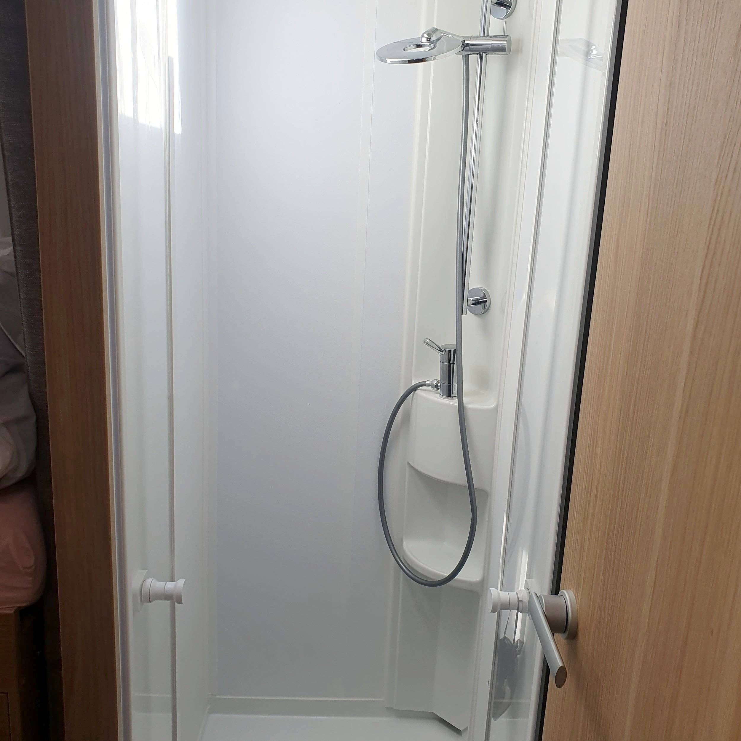 Adria Adria Matrix Axess 670 SL