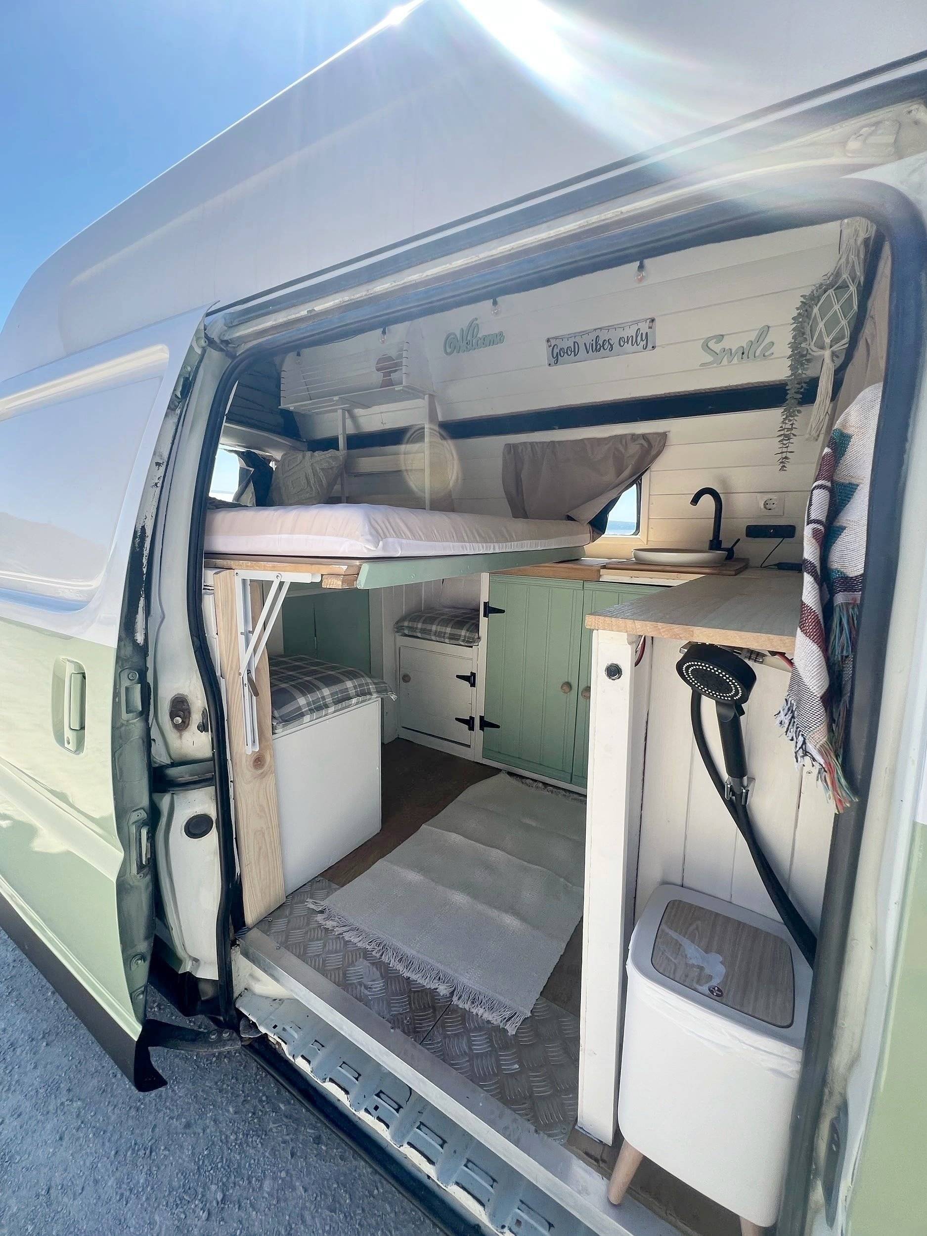 Dormidas Toyota Hiace - Yescapa