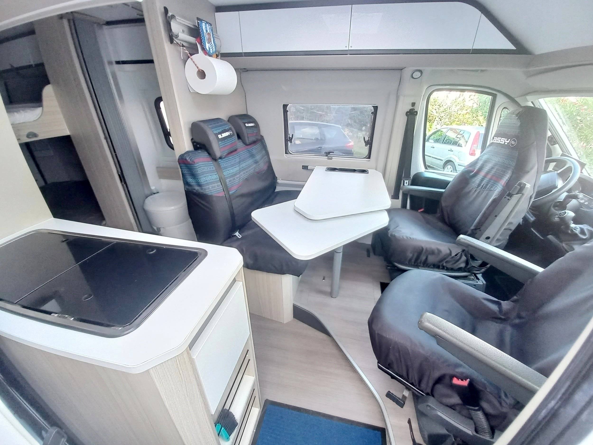 Eethoek Fiat Ducato 2,0 l 130 ch - Yescapa