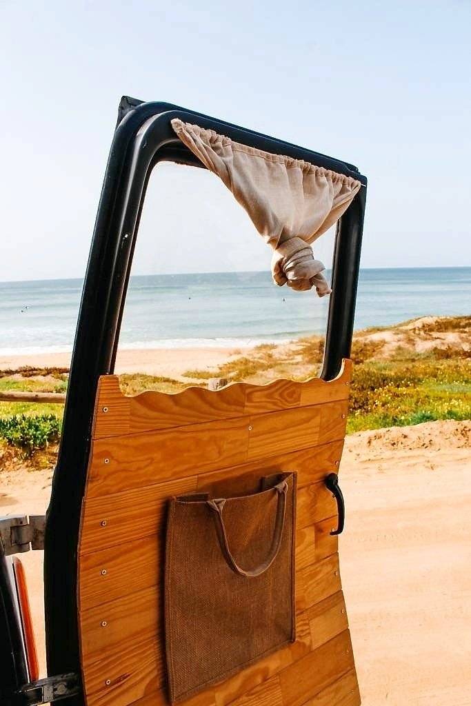 Car Caravane Ford transit