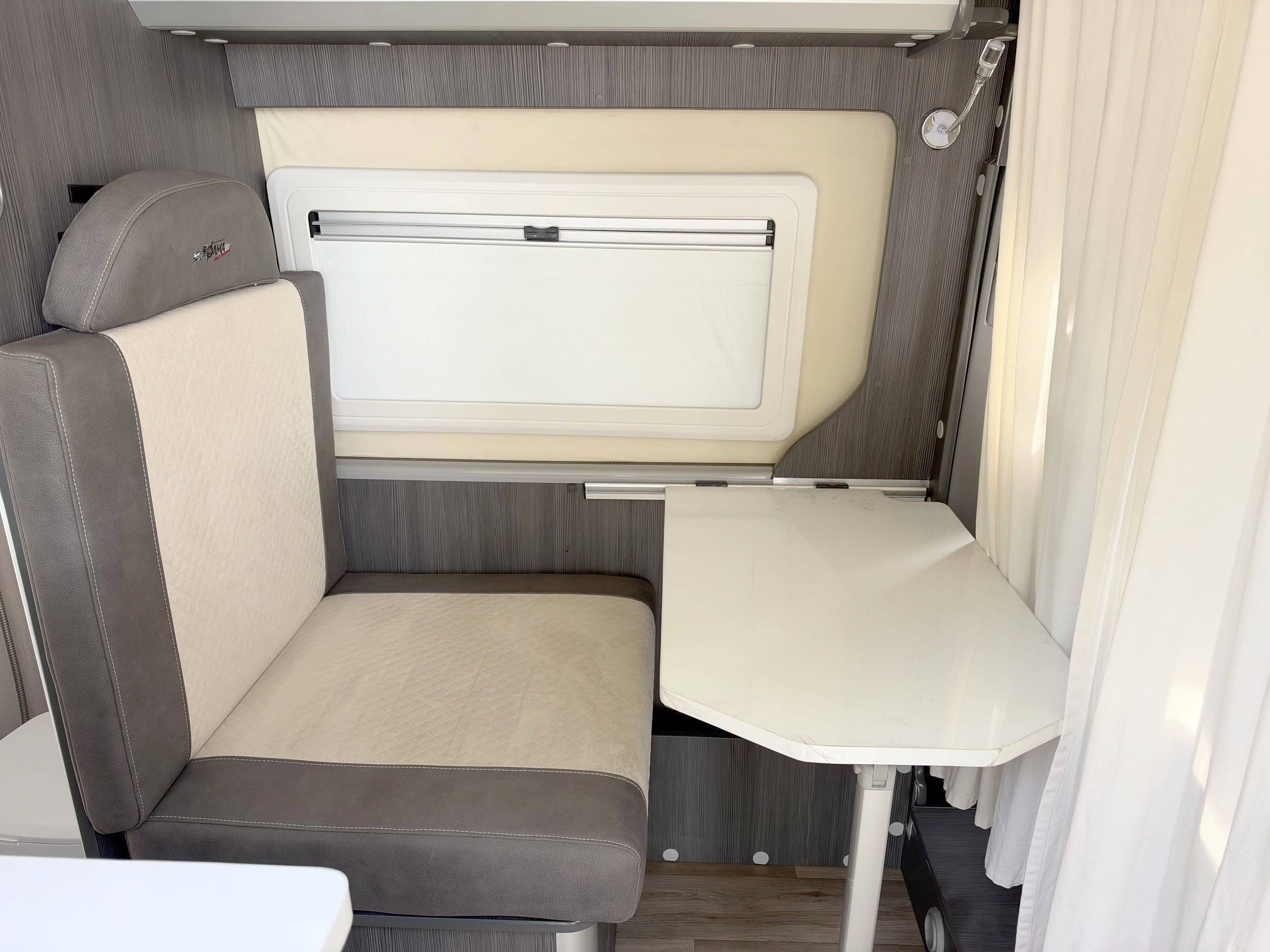 Comedor Mercedes Sprinter 2,2 l 163 ch - Yescapa