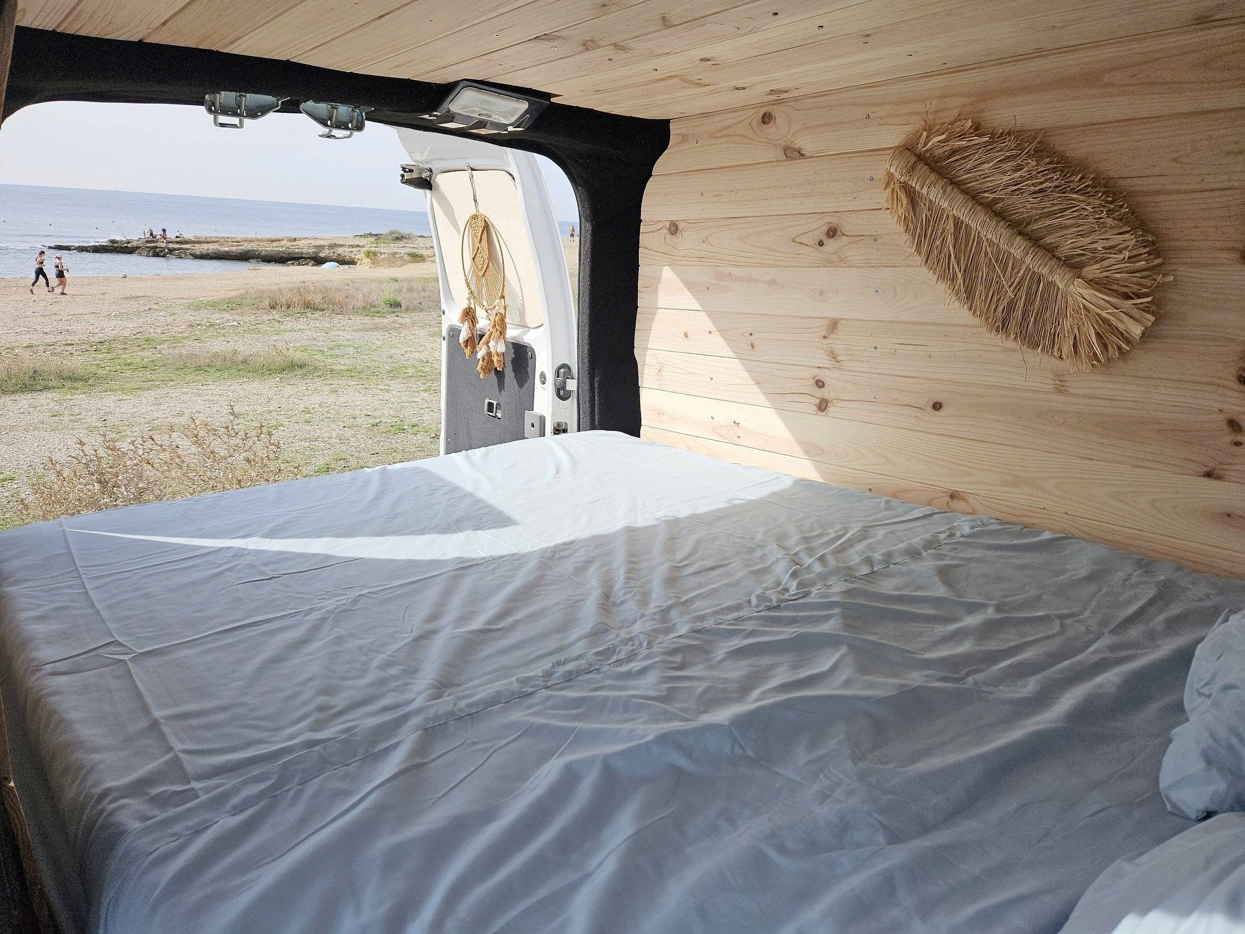 Berth Nissan - Yescapa