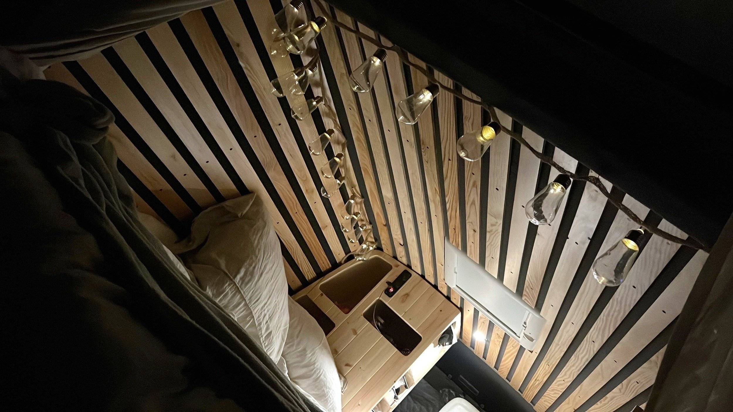 Alpes Camping-Car Transporter T4 2.4D