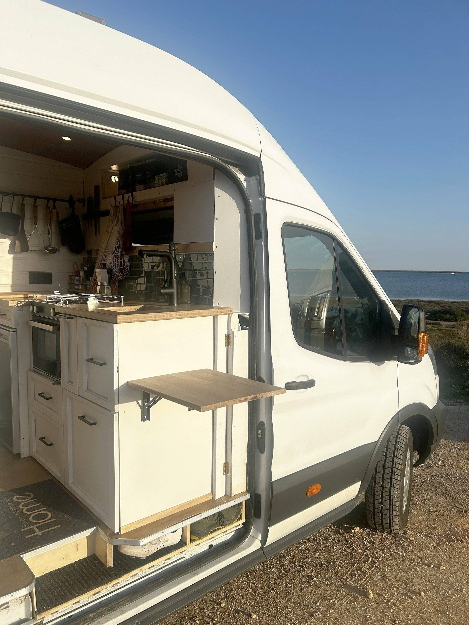 Car Caravane Transit 2,0 l 155 ch